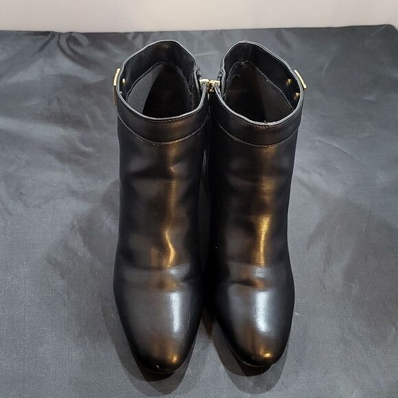 LIZ CLAIBORNE LC MALCOMB ALMOND TOE BLOCK HEEL BOOTIE - Picture 3 of 15